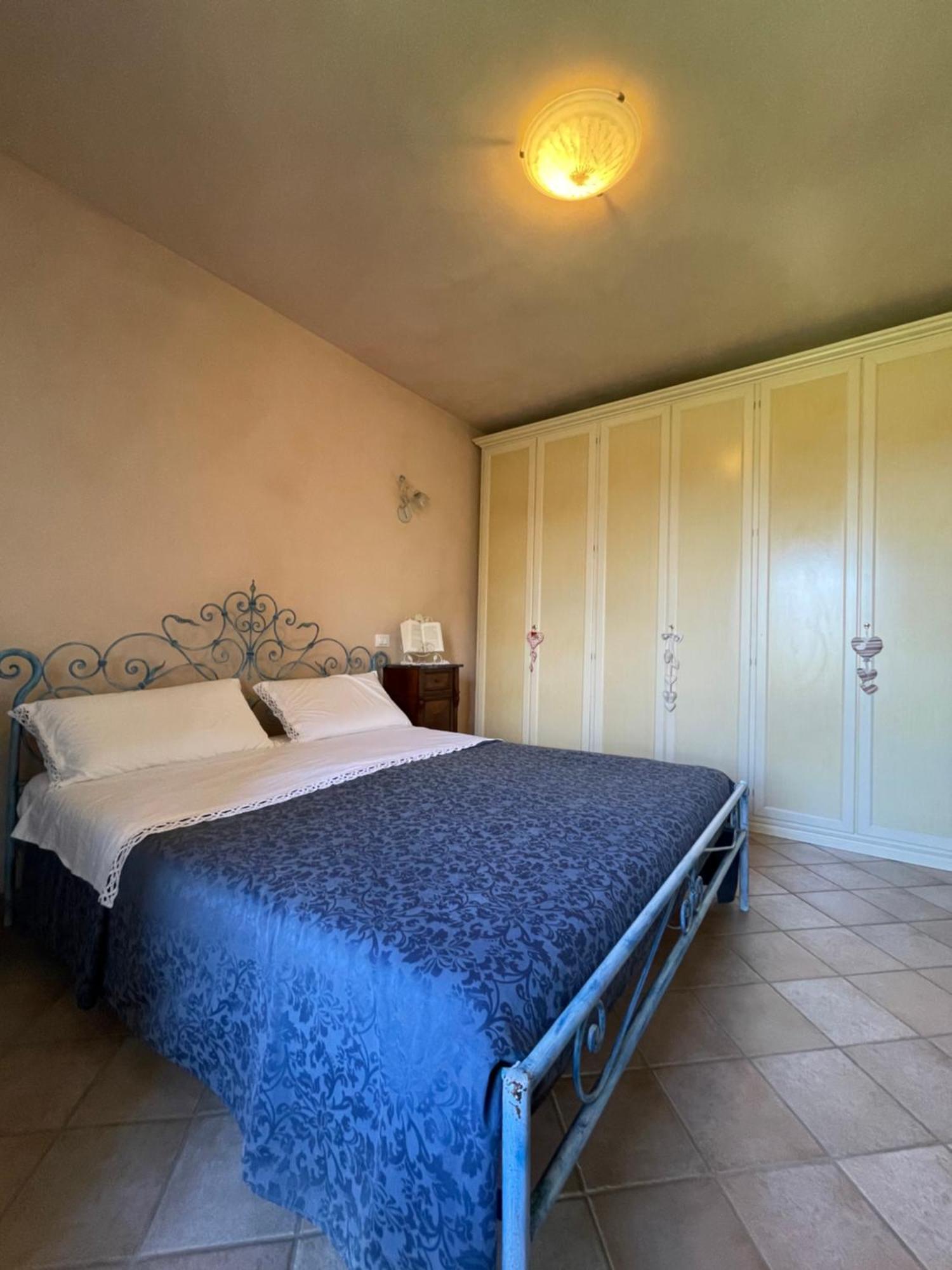 Agriturismo Podere Le Tombe Guest House Palaia Cameră foto