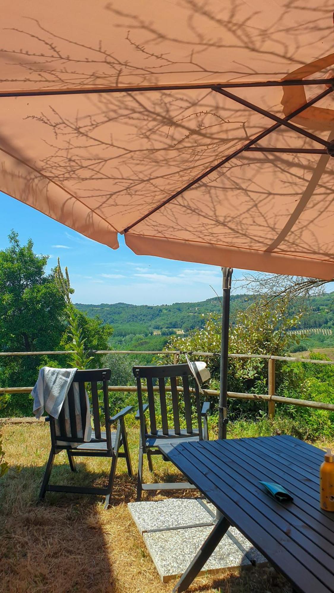Agriturismo Podere Le Tombe Guest House Palaia Cameră foto