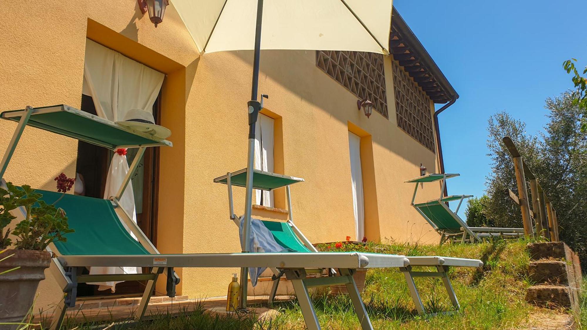 Agriturismo Podere Le Tombe Palaia Cameră foto