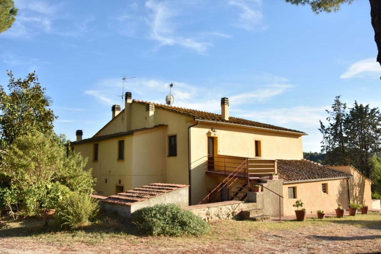 Agriturismo Podere Le Tombe Guest House Palaia Exterior foto